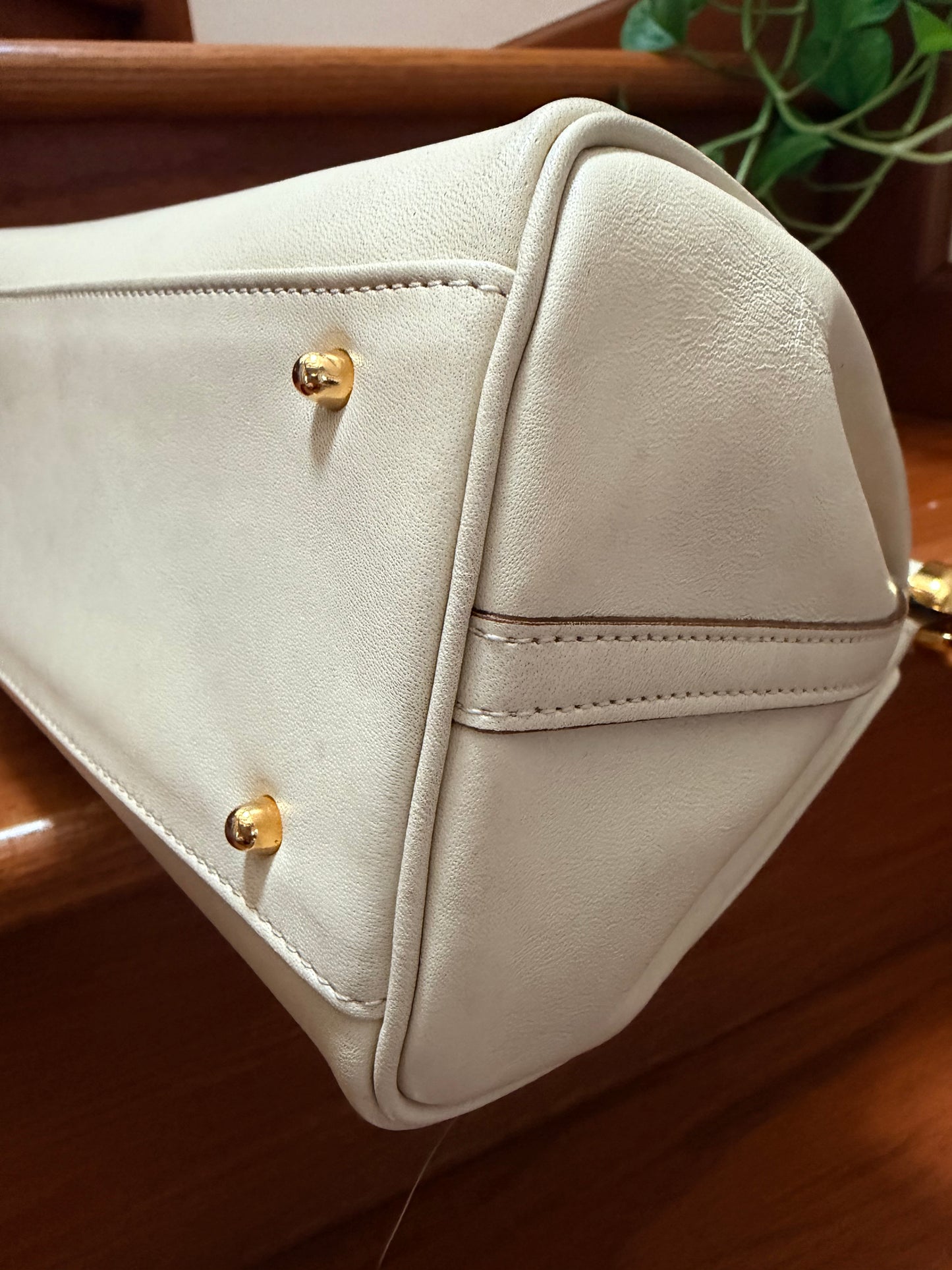 Vintage Valentino Garavani Ivory Leather Top Handle Bag