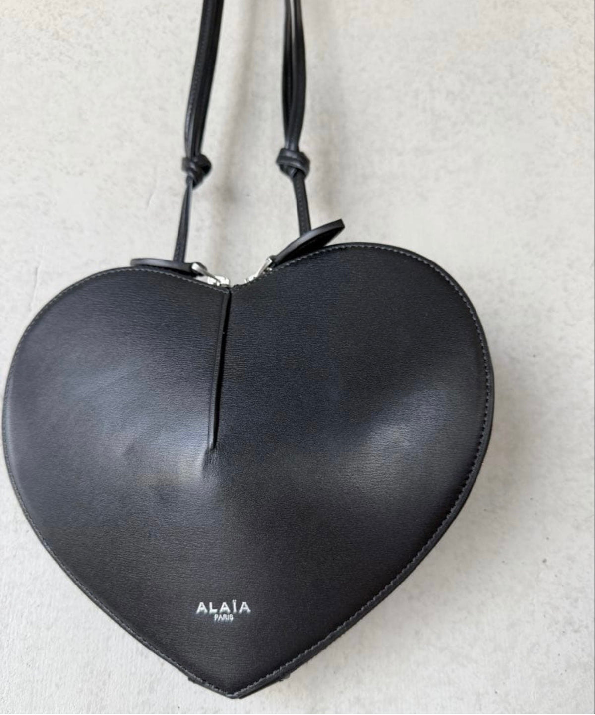 Authentic ALAÏA Black Leather Le Coeur Heart Shoulder Bag Excellent Condition