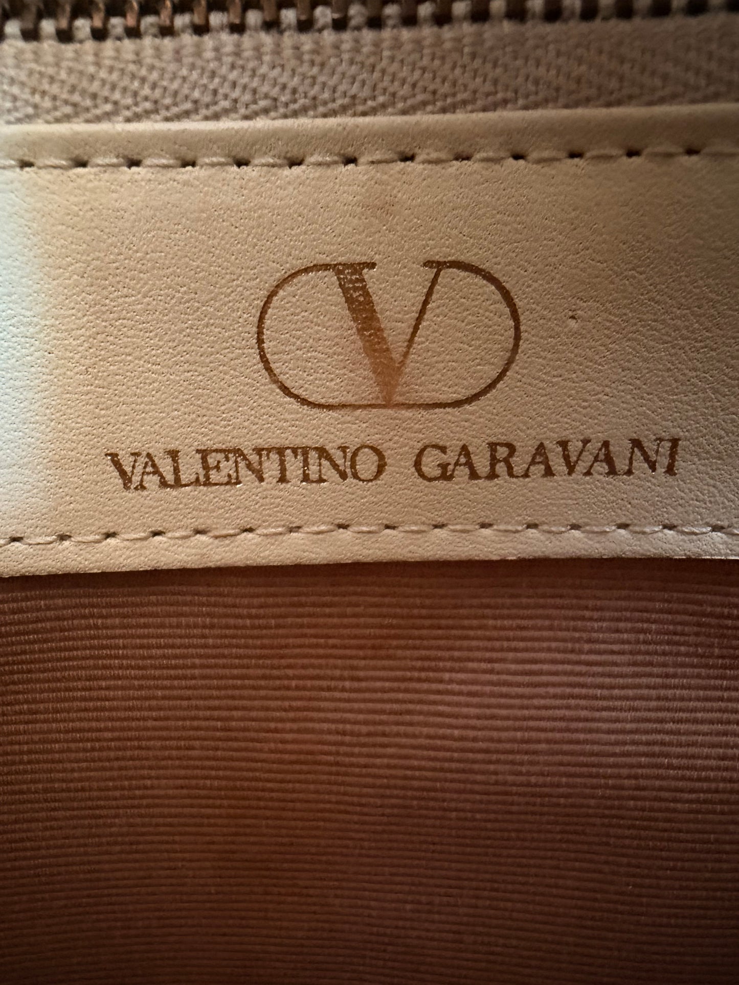 Vintage Valentino Garavani Ivory Leather Top Handle Bag