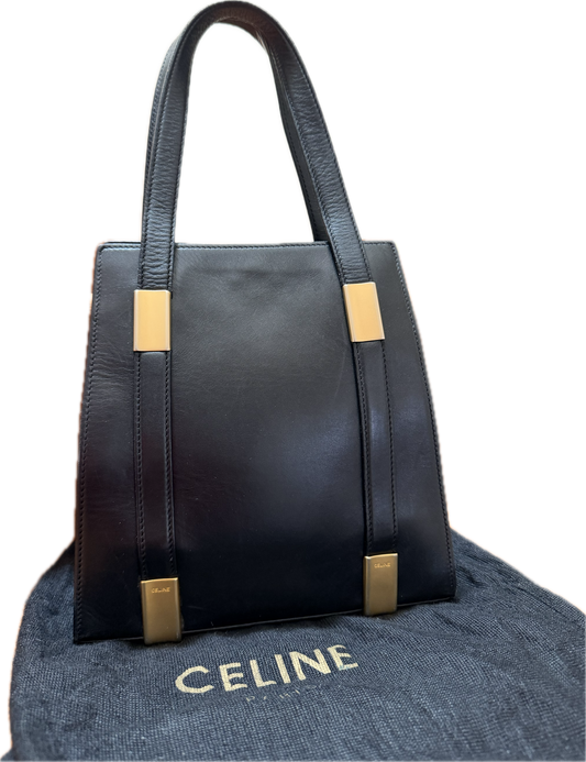 Clasic Atemporal: Céline Vintage Leather Bag