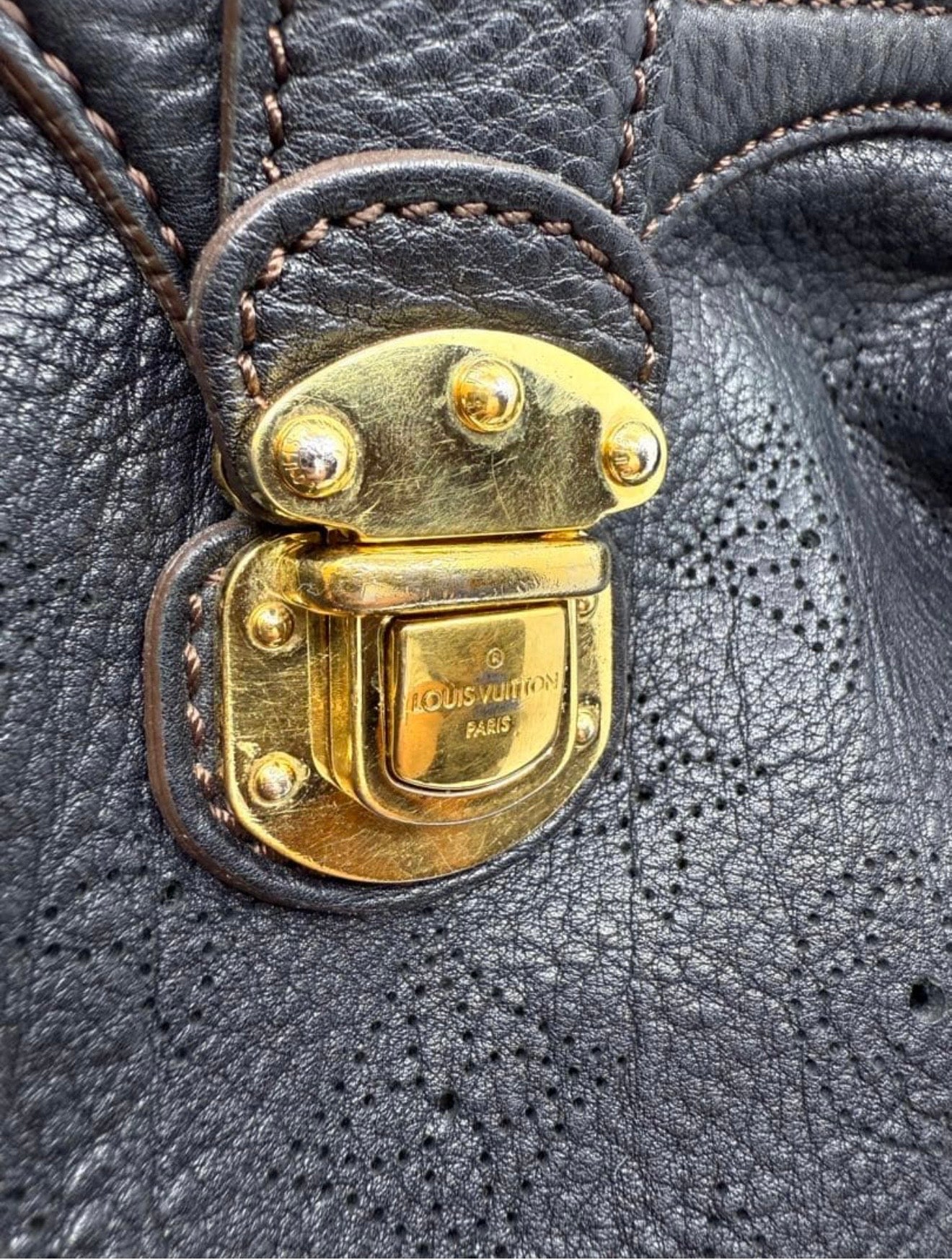 Louis Vuitton Mahina XS Perforated Leather Hobo Bag – Black (Noir)