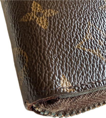 Louis Vuitton Monogram Zippy Wallet with Original Box & Dust Bag