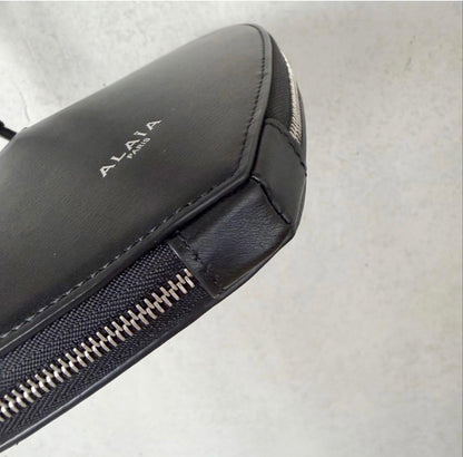 Authentic ALAÏA Black Leather Le Coeur Heart Shoulder Bag Excellent Condition